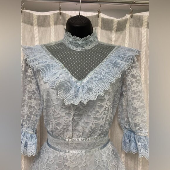 Vintage 70’s / 80’s Blue Lace High Collar Dress‎ Vintage  Size 9/10 Union Label - Picture 2 of 16